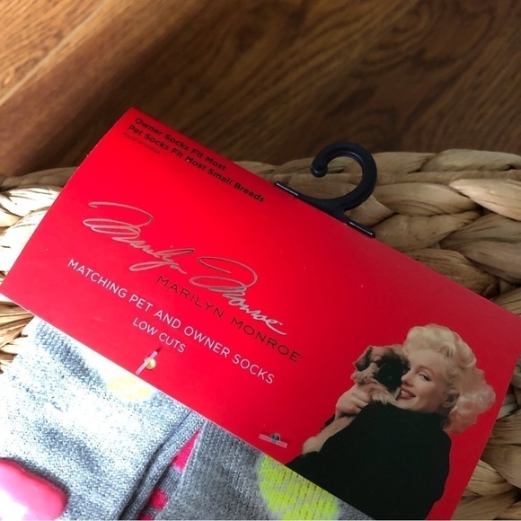 Marilyn Monroe Matching pet & owner low cuts socks - Picture 2 of 4